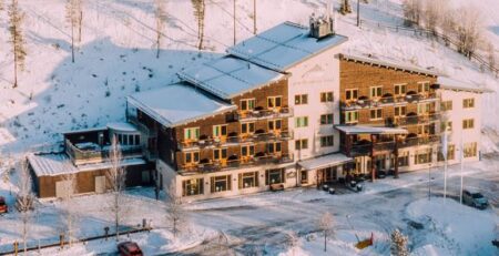 Bo på Pernilla Wiberg Hotel på skirejse med skolen til Idre Fjáll. Sverige